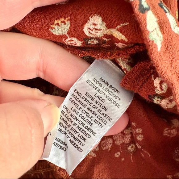 Brown Floral Sweetheart Longsleeve Top from BP size M - Picture 6 of 7